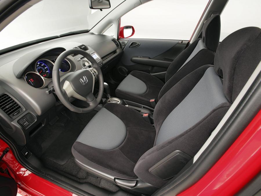  Honda Fit Sport 2006 года  (US) (фото 29 из 118)